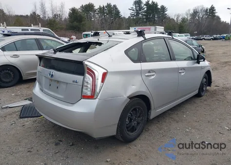 2015 Toyota Prius Two из США, поврежденный, VIN JTDKN3DU6F1901238